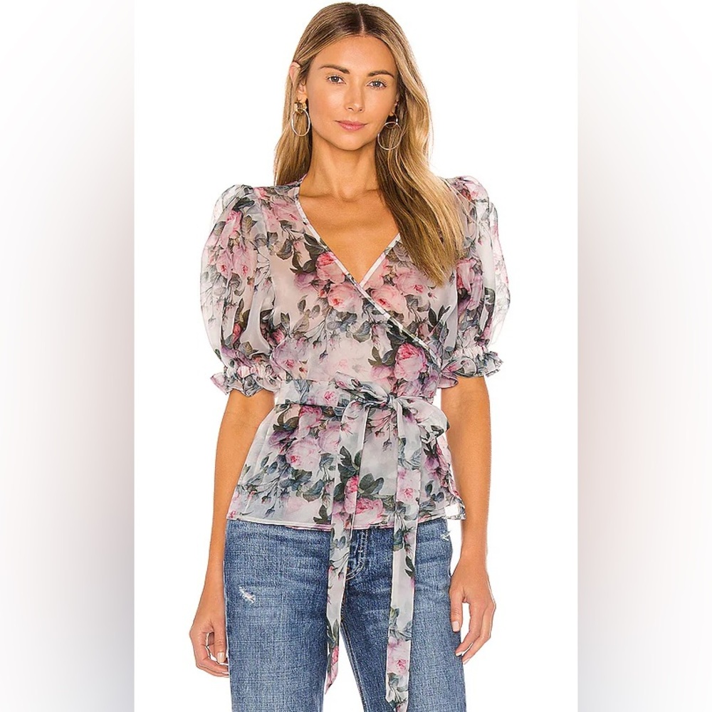 SELKIE • Cloud 9 blouse in rose garden print size medium like new
